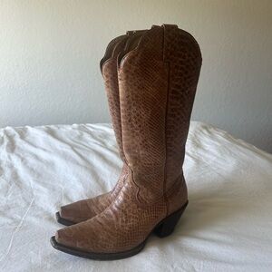 SALE UNTIL END OF FRIDAY 
Cowboy boots